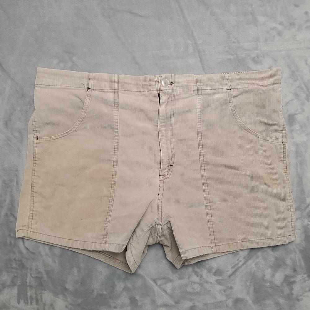 Weeds Shorts Mens 44 Beige Corduroy High Waist Retro Outdoor USA Casual Summer